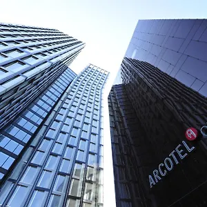 4* מלון Arcotel Onyx