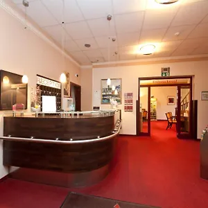 Hotel Polo Am Zob, Hamburg
